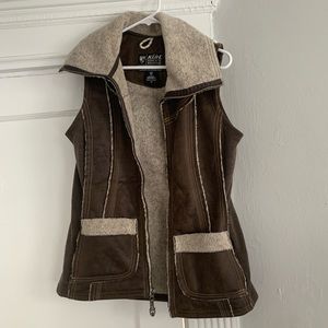 Leather and fleece Kuhl vest